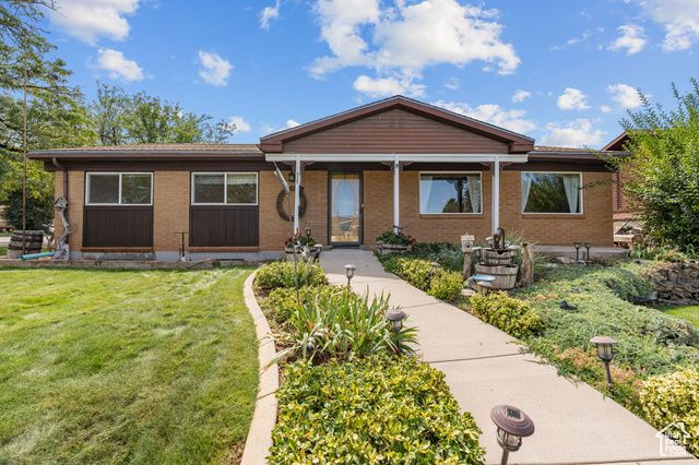 525 S CEDARWOOD TER, Cedar City, UT 84720