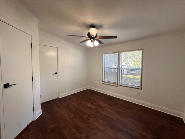 305 Cougar Ave N, Cedar Park, TX 78613