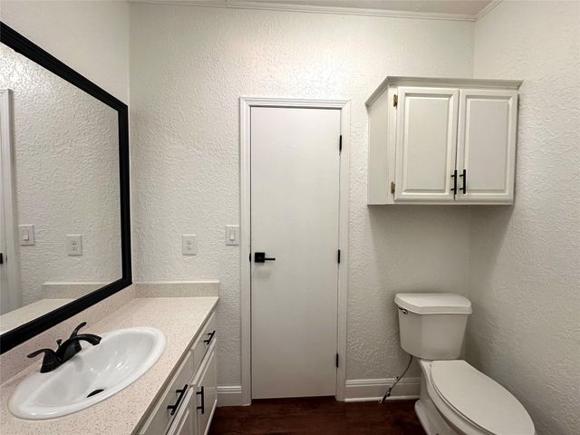 305 Cougar Ave N, Cedar Park, TX 78613