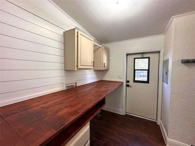 305 Cougar Ave N, Cedar Park, TX 78613