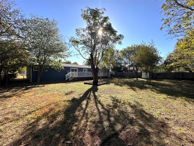 305 Cougar Ave N, Cedar Park, TX 78613