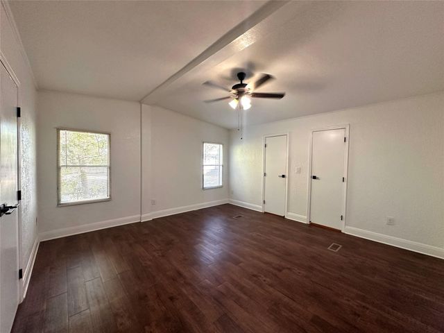 305 Cougar Ave N, Cedar Park, TX 78613