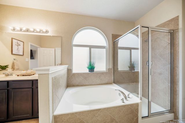 133 Finch Knoll, San Antonio, TX 78253