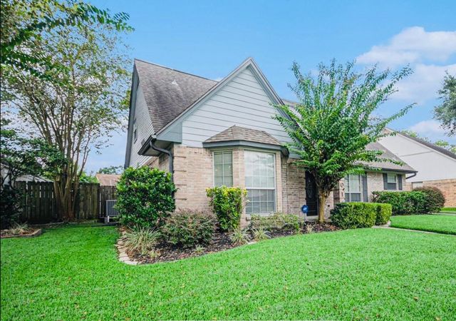 15014 Hollydale Drive, Houston, TX 77062