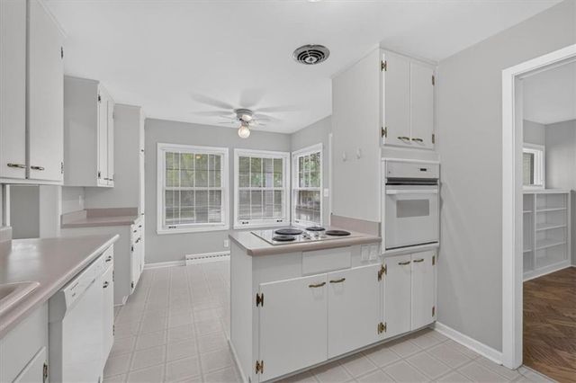8209 Beverly Street, Prairie Village, KS 66208