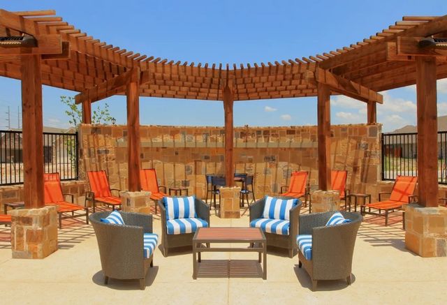 748 Soar Sky Way, Lavon, TX 75173