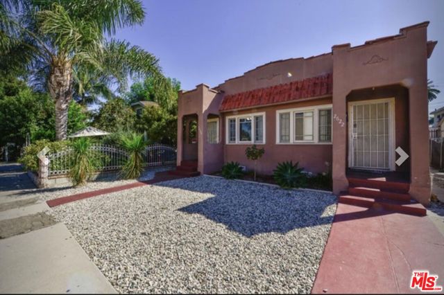2620 Alsace Avenue, Los Angeles, CA 90016