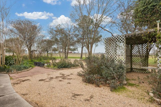 479 S Fm 331 Road, Sealy, TX 77474