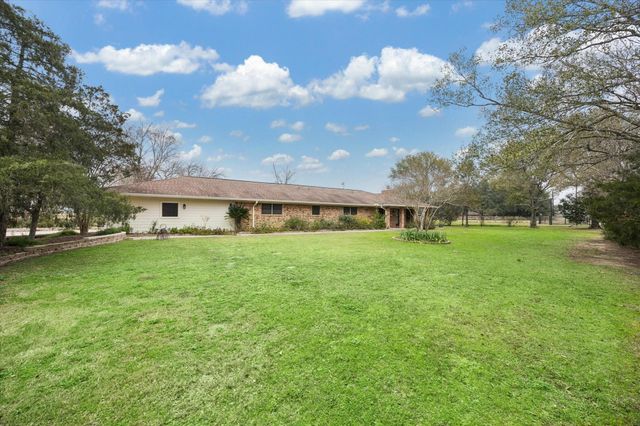 479 S Fm 331 Road, Sealy, TX 77474