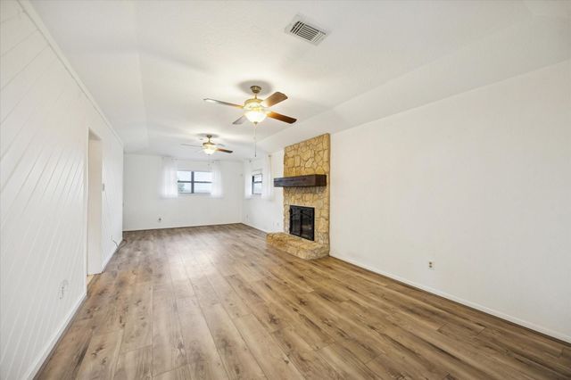 479 S Fm 331 Road, Sealy, TX 77474