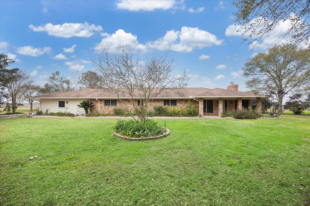 479 S Fm 331 Road, Sealy, TX 77474