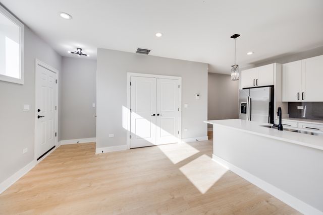 6639 S Langley Avenue 1, Chicago, IL 60637