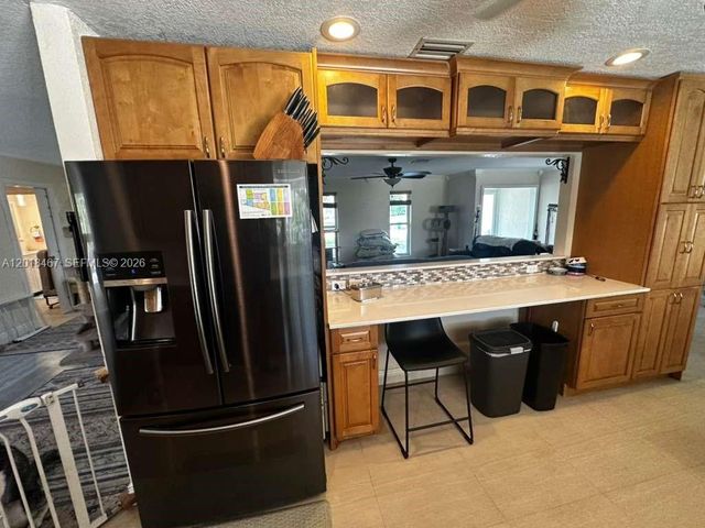 11901 NW 25th St, Plantation, FL 33323