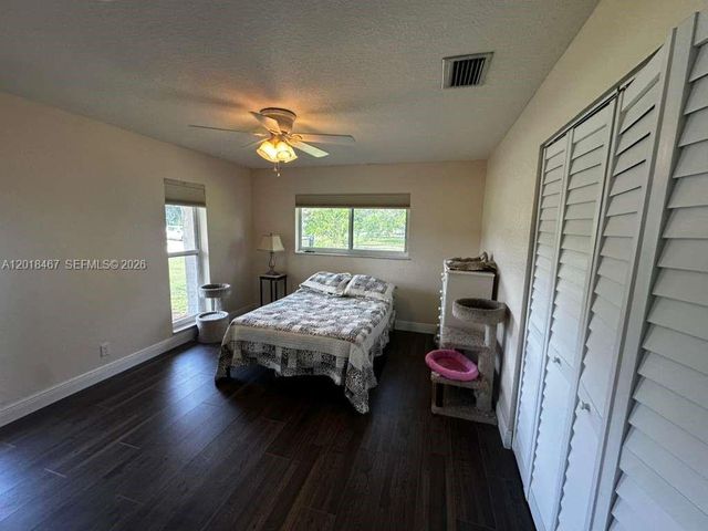 11901 NW 25th St, Plantation, FL 33323