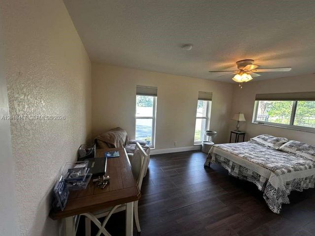 11901 NW 25th St, Plantation, FL 33323