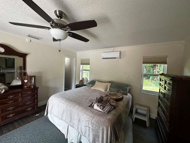 11901 NW 25th St, Plantation, FL 33323