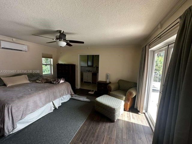 11901 NW 25th St, Plantation, FL 33323
