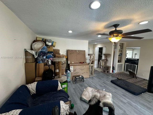 11901 NW 25th St, Plantation, FL 33323