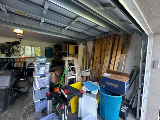 11901 NW 25th St, Plantation, FL 33323