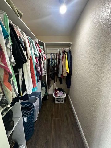 11901 NW 25th St, Plantation, FL 33323