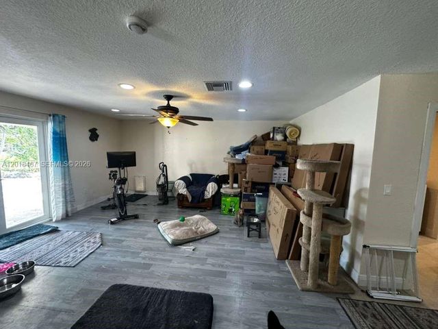 11901 NW 25th St, Plantation, FL 33323