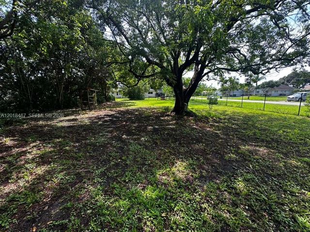 11901 NW 25th St, Plantation, FL 33323