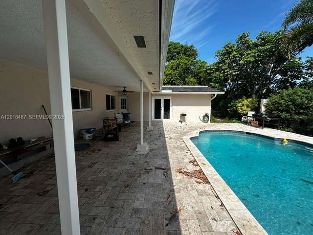 11901 NW 25th St, Plantation, FL 33323