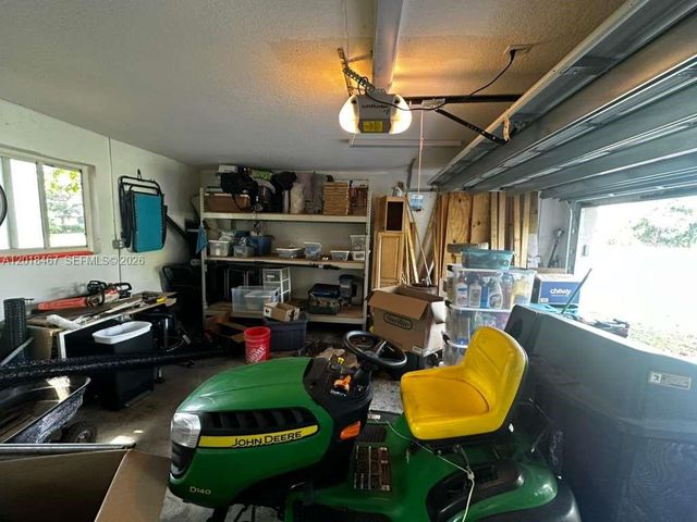 11901 NW 25th St, Plantation, FL 33323