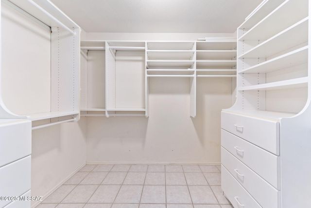 290 N Via Del Ciruelo, Green Valley, AZ 85614