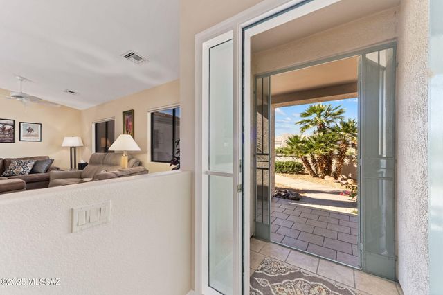 290 N Via Del Ciruelo, Green Valley, AZ 85614