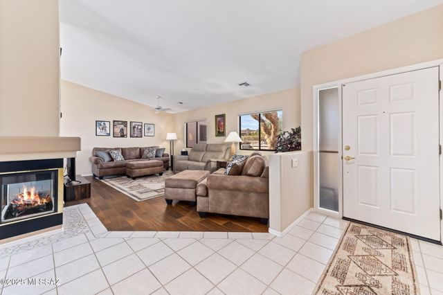 290 N Via Del Ciruelo, Green Valley, AZ 85614