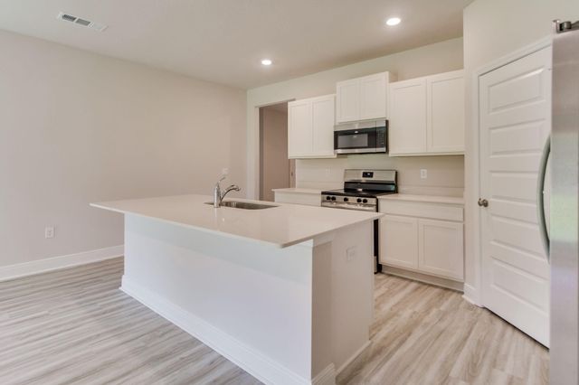 3086 Heritage Plantation Boulevard, Laurel Hill, FL 32567