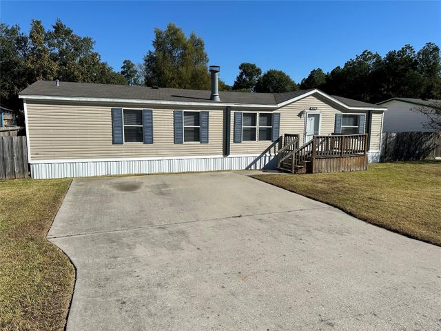 9522 Cypress Drive, Willis, TX 77318