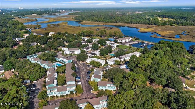 3230 Cumberland Road, 46, Ocean Springs, MS 39564
