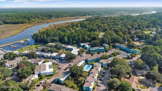 3230 Cumberland Road, 46, Ocean Springs, MS 39564