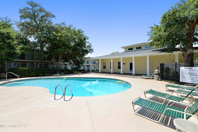 3230 Cumberland Road, 46, Ocean Springs, MS 39564