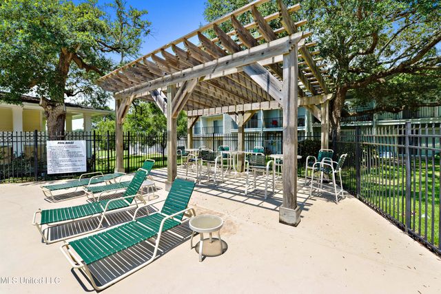 3230 Cumberland Road, 46, Ocean Springs, MS 39564