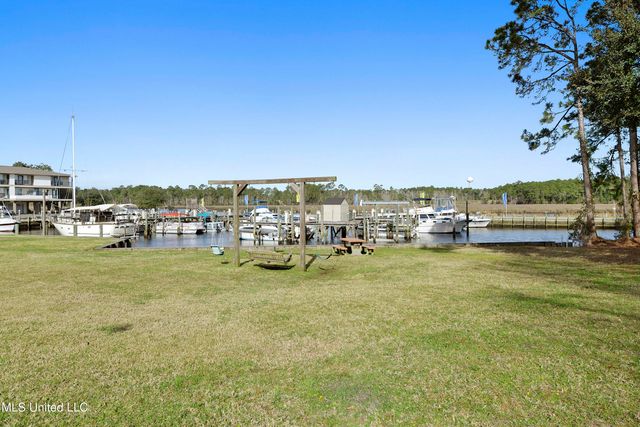 3230 Cumberland Road, 46, Ocean Springs, MS 39564