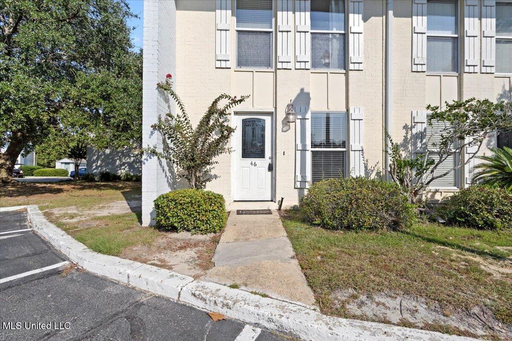 3230 Cumberland Road, 46, Ocean Springs, MS 39564