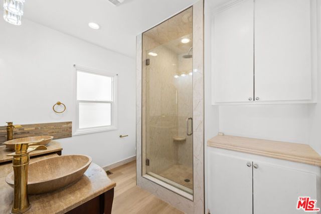 244 S Almont Drive, Beverly Hills, CA 90211