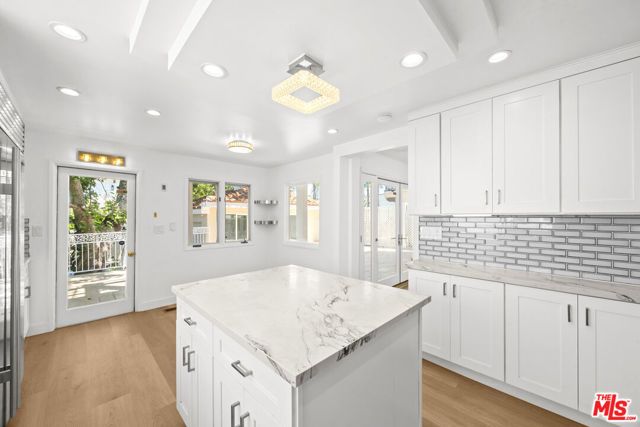 244 S Almont Drive, Beverly Hills, CA 90211