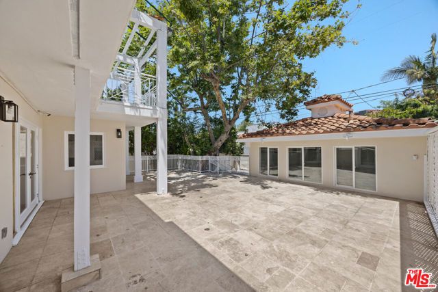 244 S Almont Drive, Beverly Hills, CA 90211