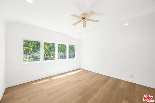 244 S Almont Drive, Beverly Hills, CA 90211