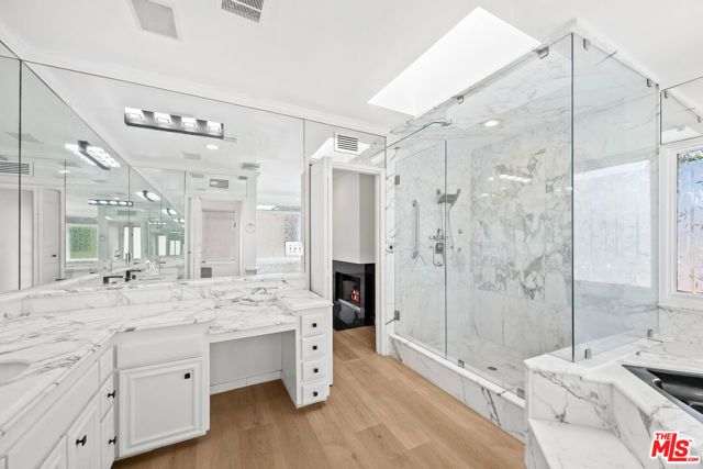 244 S Almont Drive, Beverly Hills, CA 90211