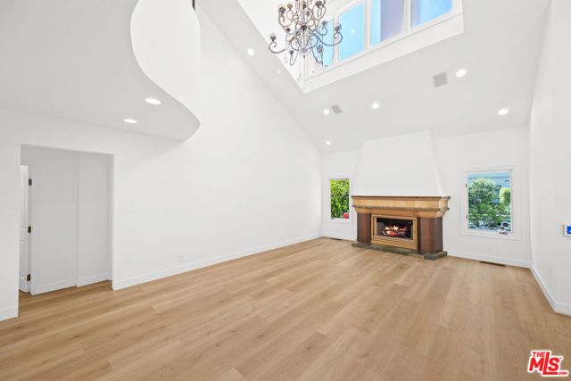 244 S Almont Drive, Beverly Hills, CA 90211