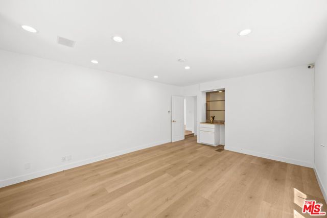 244 S Almont Drive, Beverly Hills, CA 90211