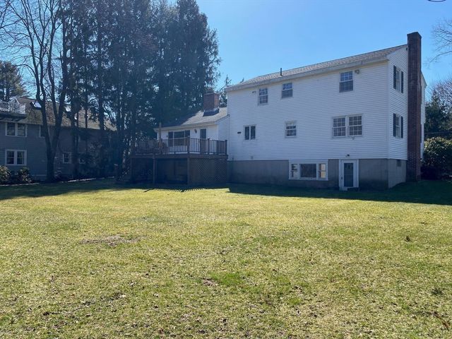 307 Glen Rd, Weston, MA 02493