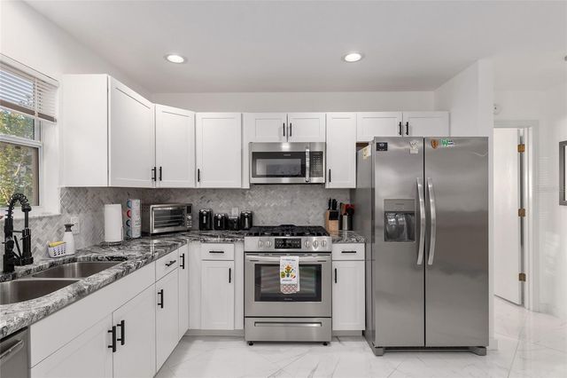 17009 SE 96TH CHAPELWOOD CIRCLE, The Villages, FL 32162