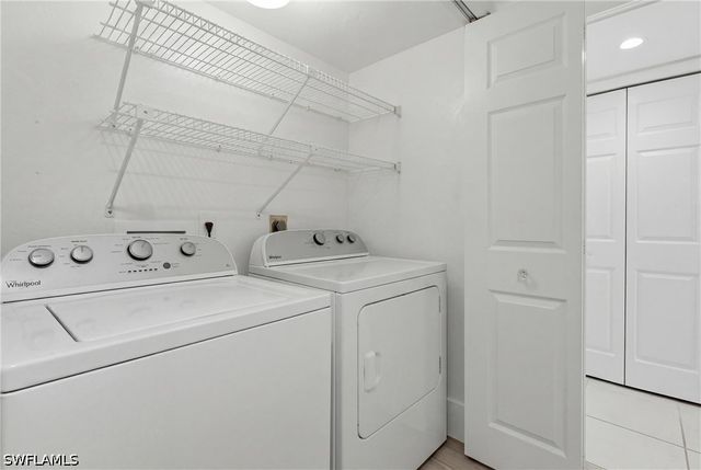 5601 Turtle Bay DR 302, Naples, FL 34108