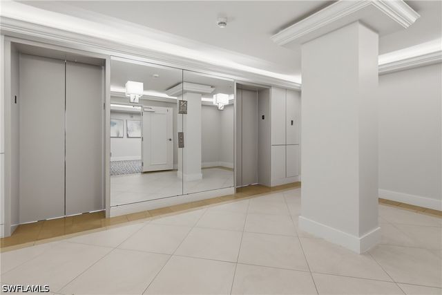 5601 Turtle Bay DR 302, Naples, FL 34108